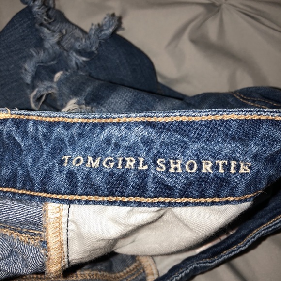 Sold - American Eagle Shorts - Picture 3 of 4